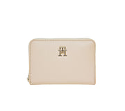 Tommy hilfiger lompakko vaalea essential