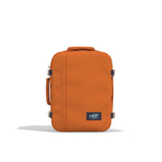 CabinZero Classic 28 L matkareppu Maple Leaf edestä