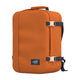 CabinZero Classic 36 L Maple Leaf -reppu viistosta oikealta