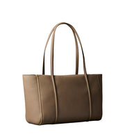 Calvin Klein Pebble iso olkalaukku vaalea taupe
