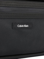 Calvin klein essential kangas musta olkalaukku kameralaukku