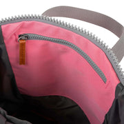 Roka london keskikokoinen reppu pinkki canvas finchley tulip