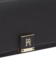 Tommy hilfiger flap musta juhlalaukku olkalaukku