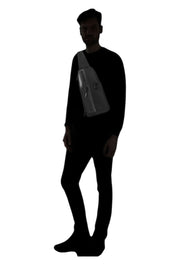 musta Samsonite biz2go slingbag olkalaukku